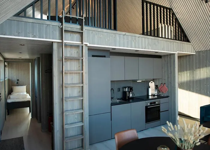 Spectacular View Sea Front Henningsvær