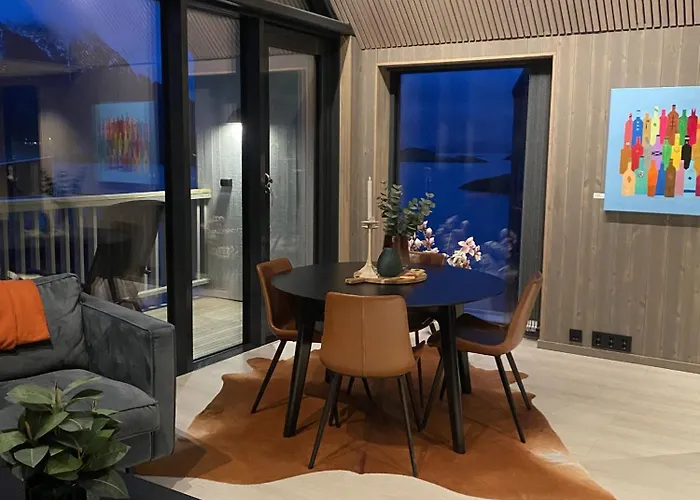 Spectacular View Sea Front Henningsvær